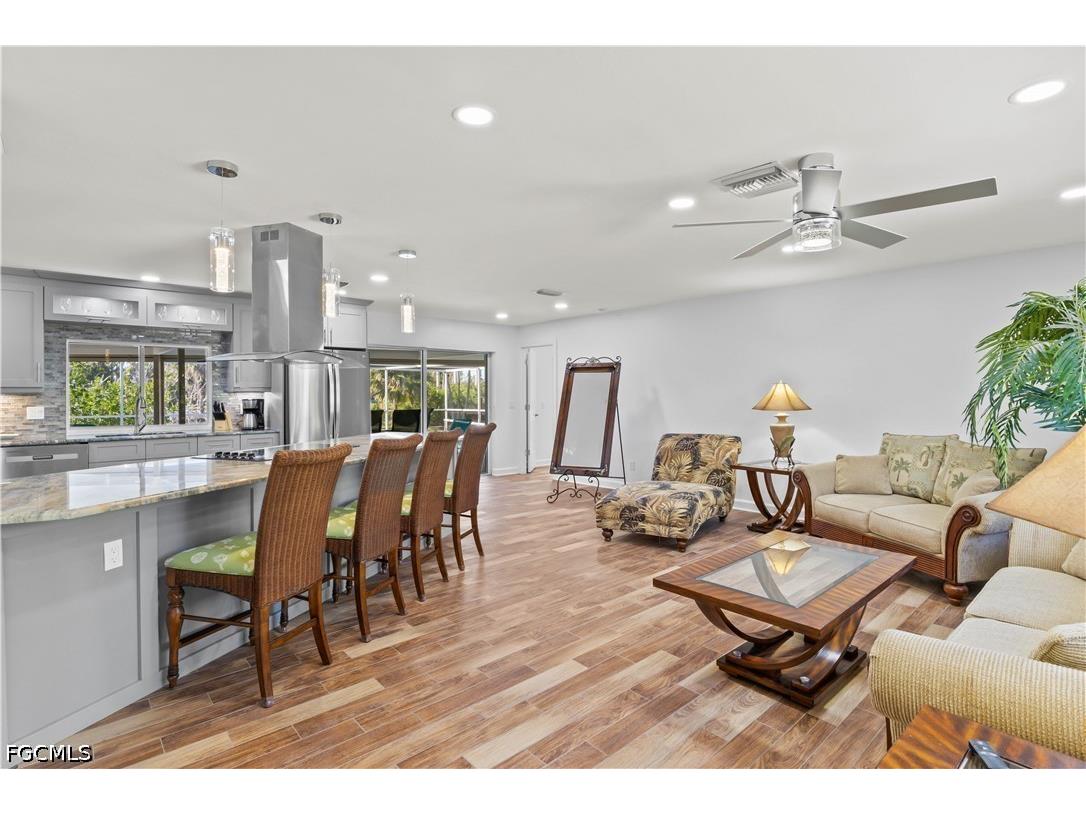 9421 Moonlight Drive Sanibel FL 33957 2026017145 image11