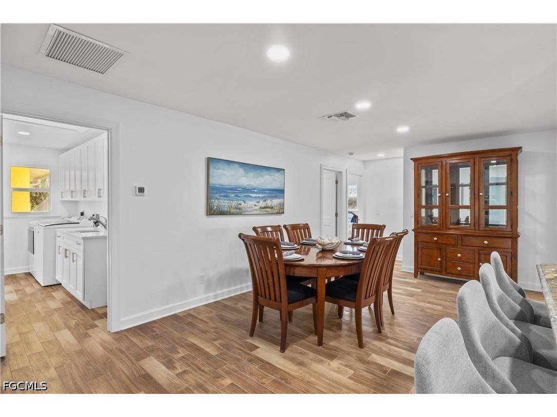 9421 Moonlight Drive Sanibel FL 33957 2026017145 image22
