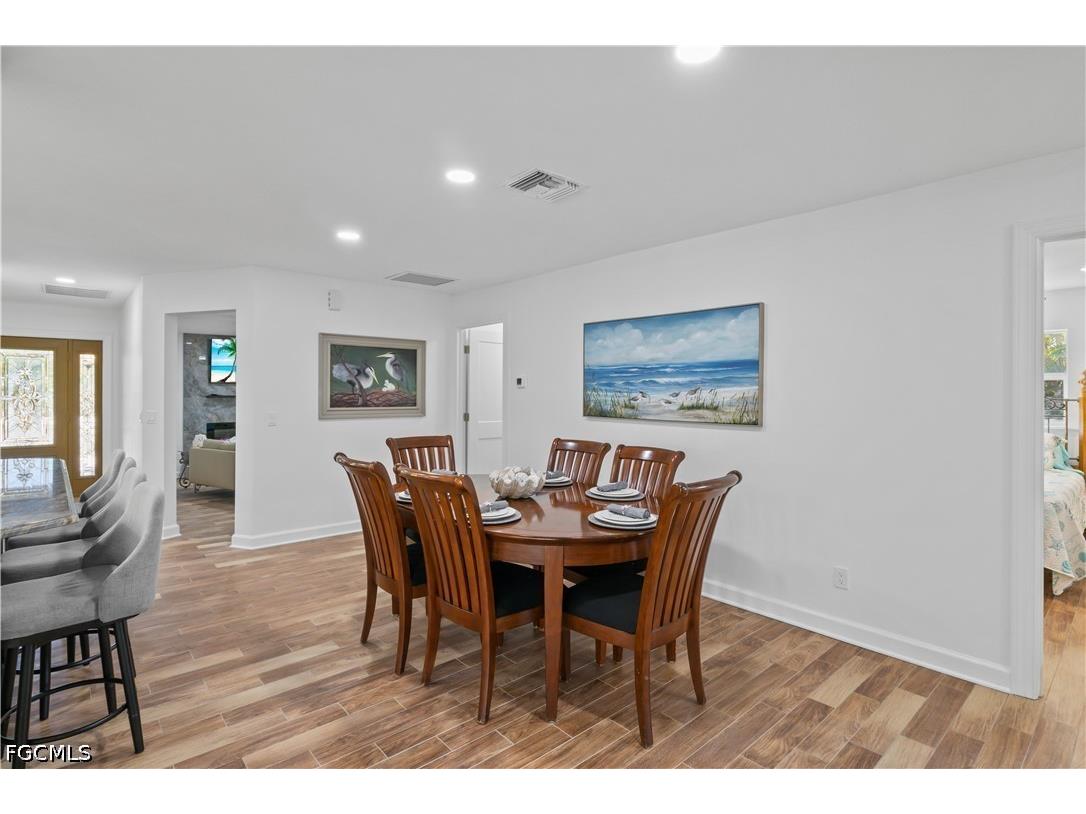 9421 Moonlight Drive Sanibel FL 33957 2026017145 image24
