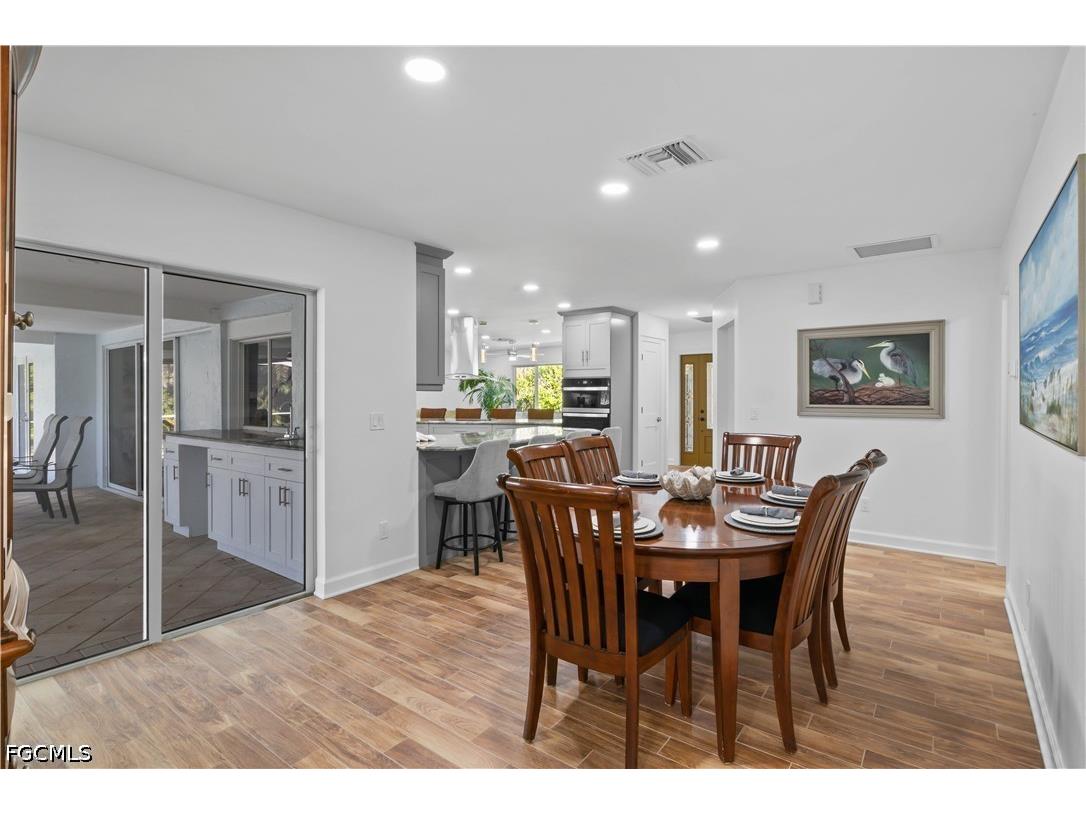 9421 Moonlight Drive Sanibel FL 33957 2026017145 image25