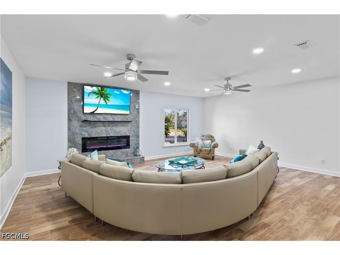 9421 Moonlight Drive Sanibel FL 33957 2026017145 image26