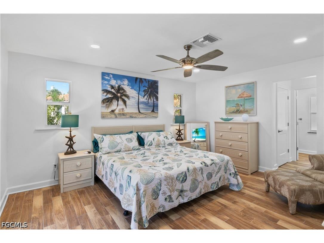 9421 Moonlight Drive Sanibel FL 33957 2026017145 image30
