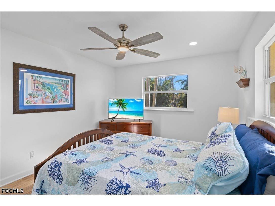 9421 Moonlight Drive Sanibel FL 33957 2026017145 image39