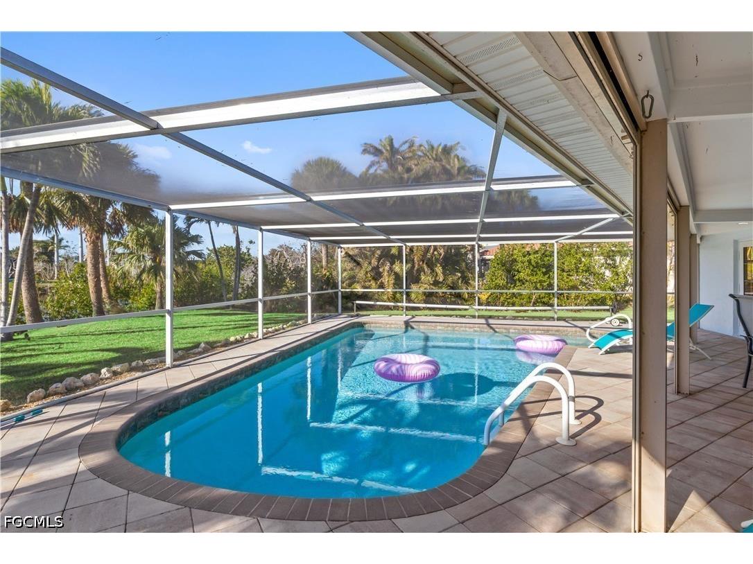 9421 Moonlight Drive Sanibel FL 33957 2026017145 image43