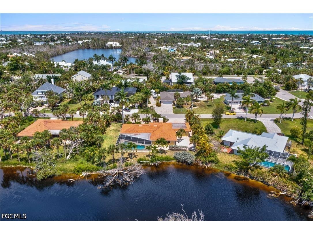 9421 Moonlight Drive Sanibel FL 33957 2026017145 image46