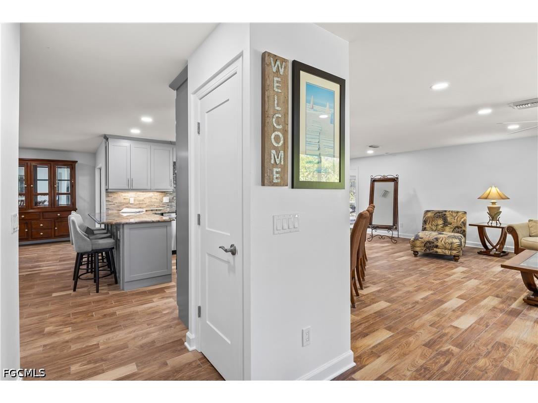 9421 Moonlight Drive Sanibel FL 33957 2026017145 image8