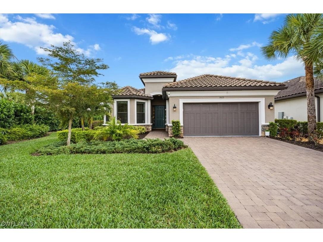 9423 Terresina Drive Naples FL 34119 224023188 image1