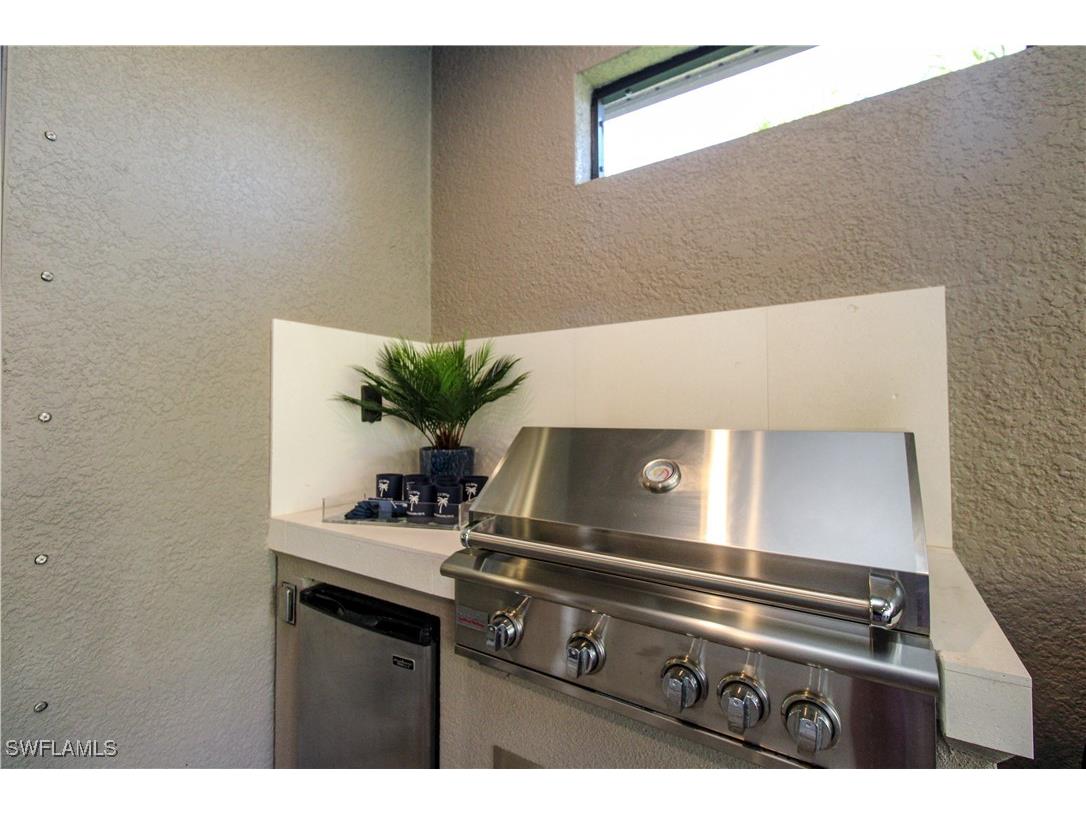 9423 Terresina Drive Naples FL 34119 225080688 image11