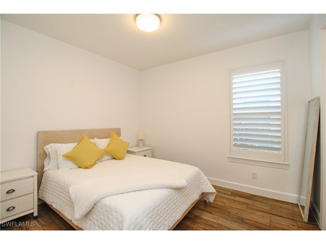 9423 Terresina Drive Naples FL 34119 225080688 image20