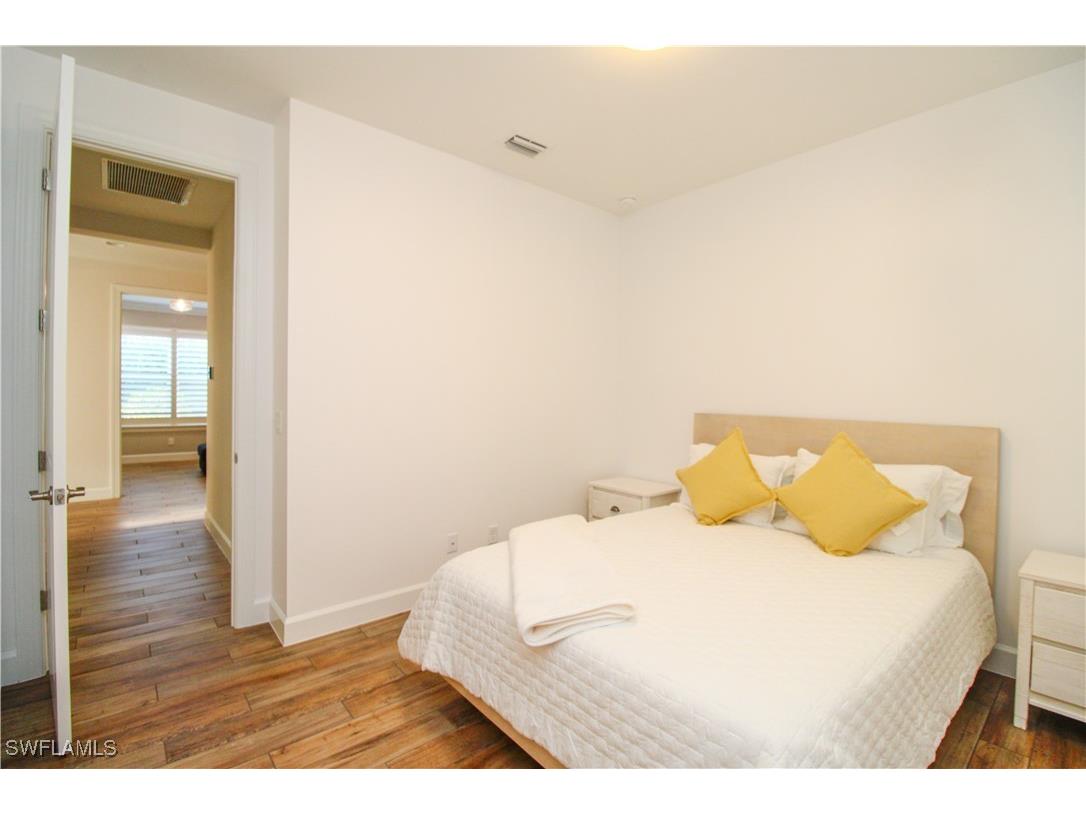 9423 Terresina Drive Naples FL 34119 225080688 image22