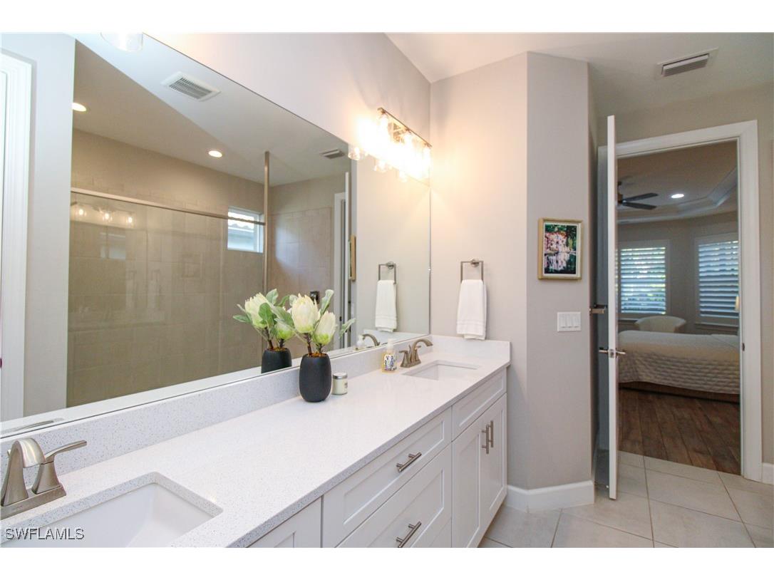 9423 Terresina Drive Naples FL 34119 225080688 image46