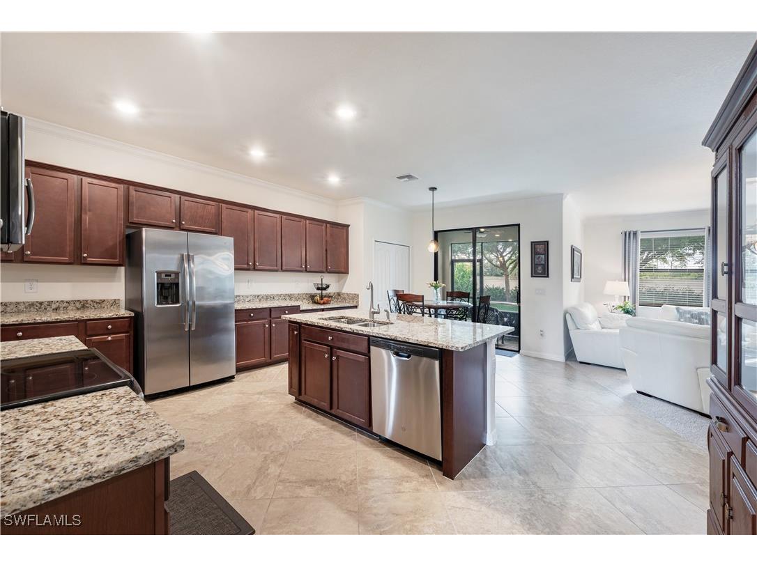 9425 Glenforest Drive Naples FL 34120 225057720 image11