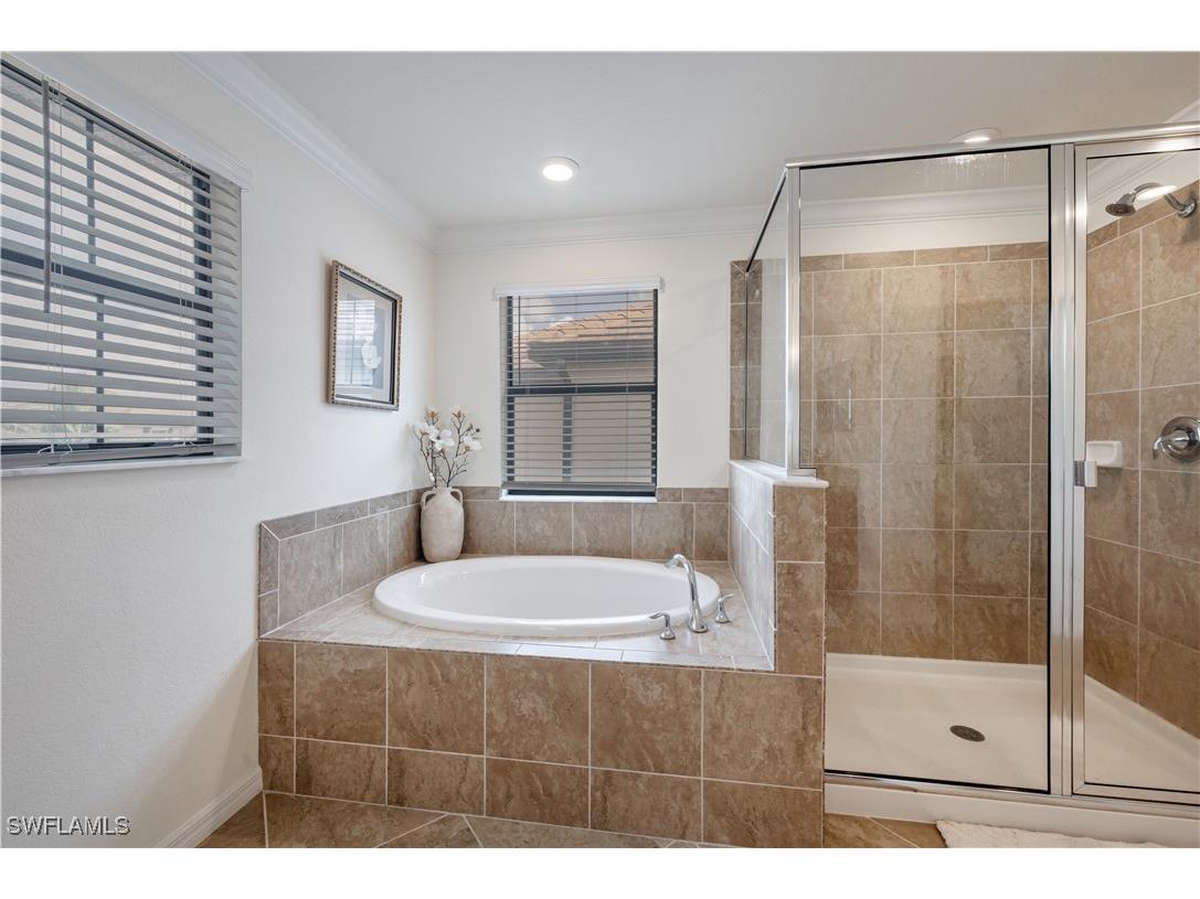 9425 Glenforest Drive Naples FL 34120 225057720 image22