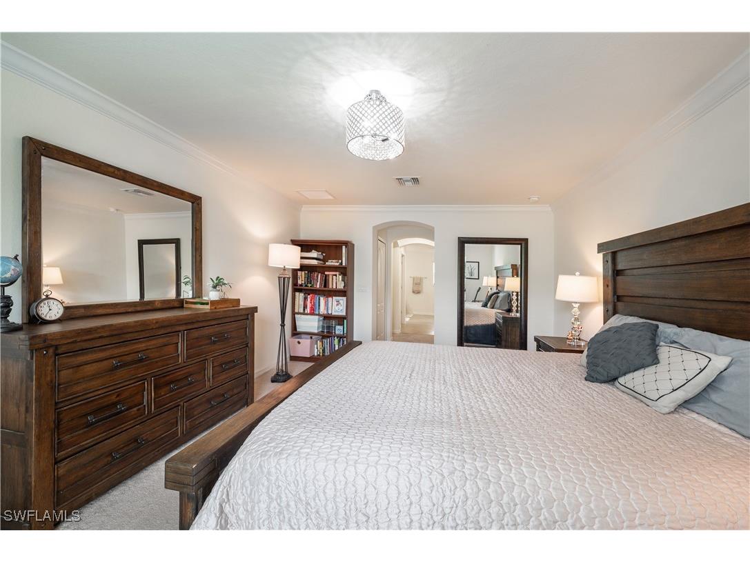9425 Glenforest Drive Naples FL 34120 225057720 image25