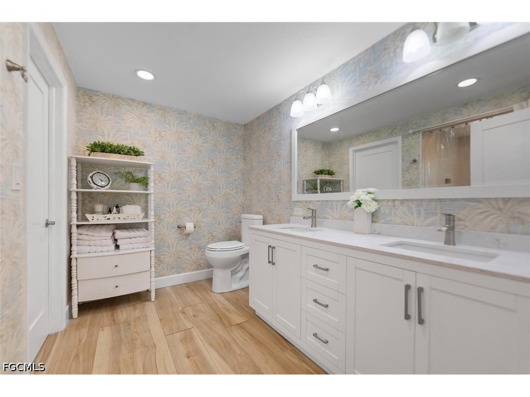 9428 Moonlight Drive Sanibel FL 33957 2026023567 image15