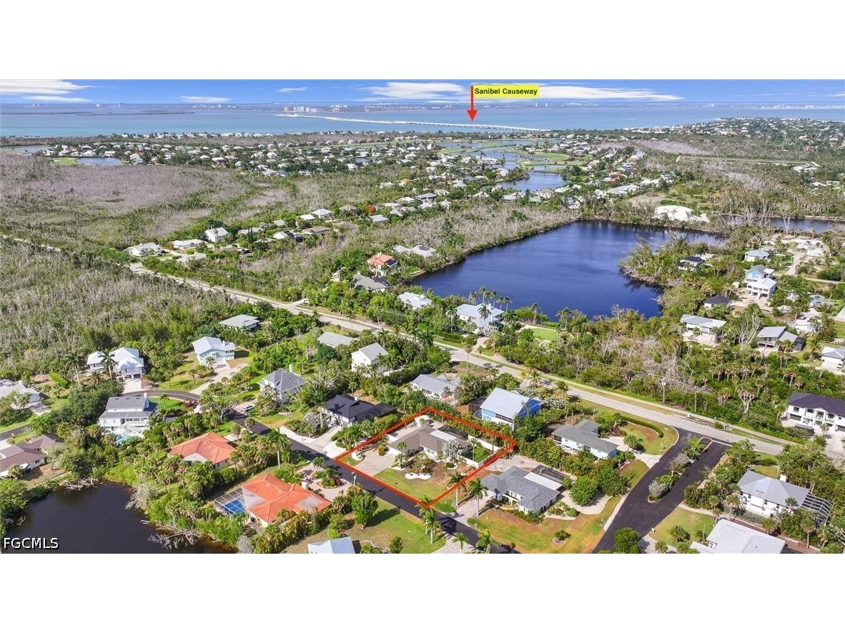 9428 Moonlight Drive Sanibel FL 33957 2026023567 image34