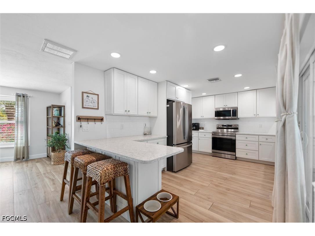 9428 Moonlight Drive Sanibel FL 33957 2026023567 image9