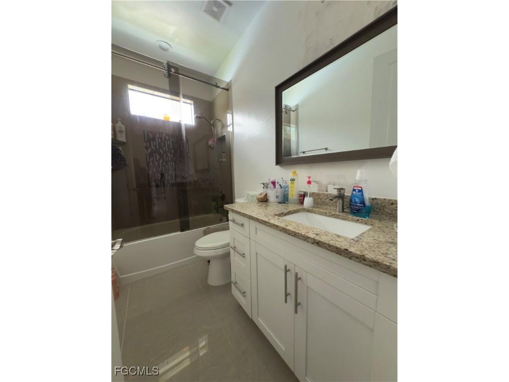 943 SW 15th Place Cape Coral FL 33991 2025007116 image14