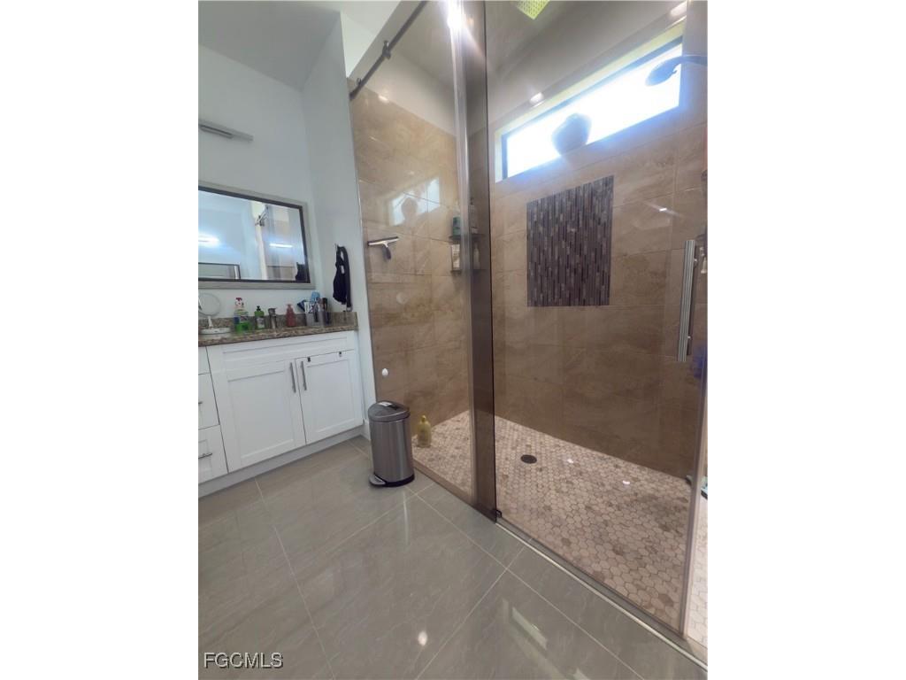 943 SW 15th Place Cape Coral FL 33991 2025007116 image33