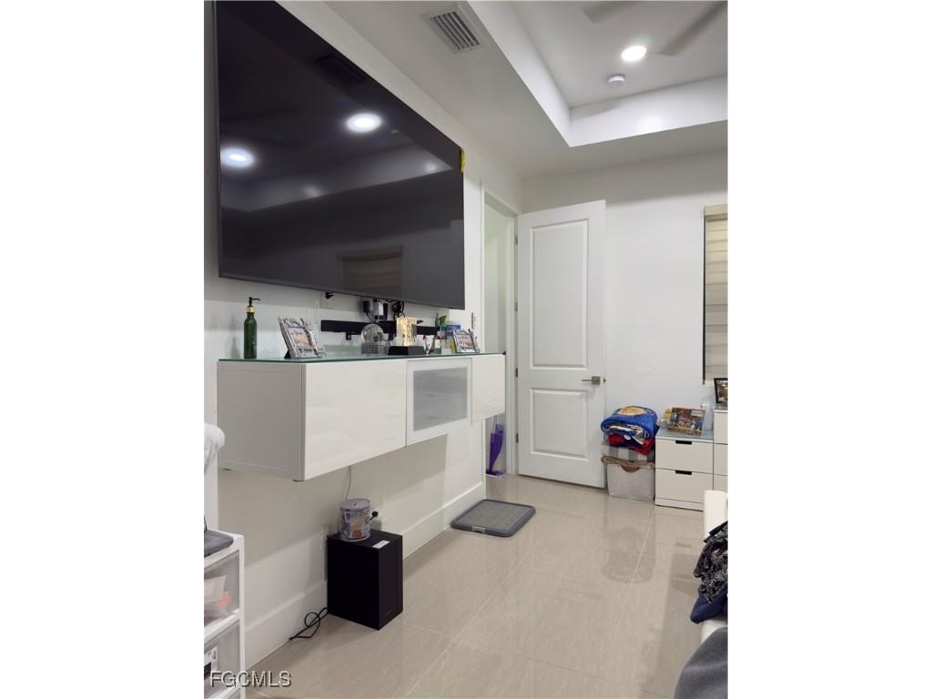 943 SW 15th Place Cape Coral FL 33991 2025007116 image35