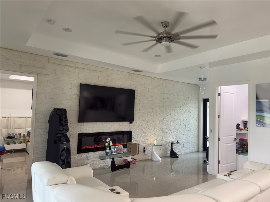 943 SW 15th Place Cape Coral FL 33991 2025007116 image6