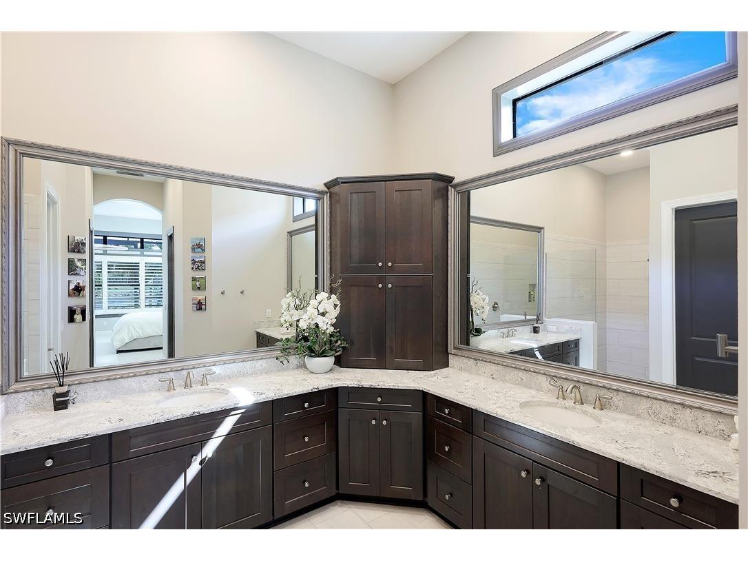 9431 Galliano Terrace Naples FL 34119 226021321 image17