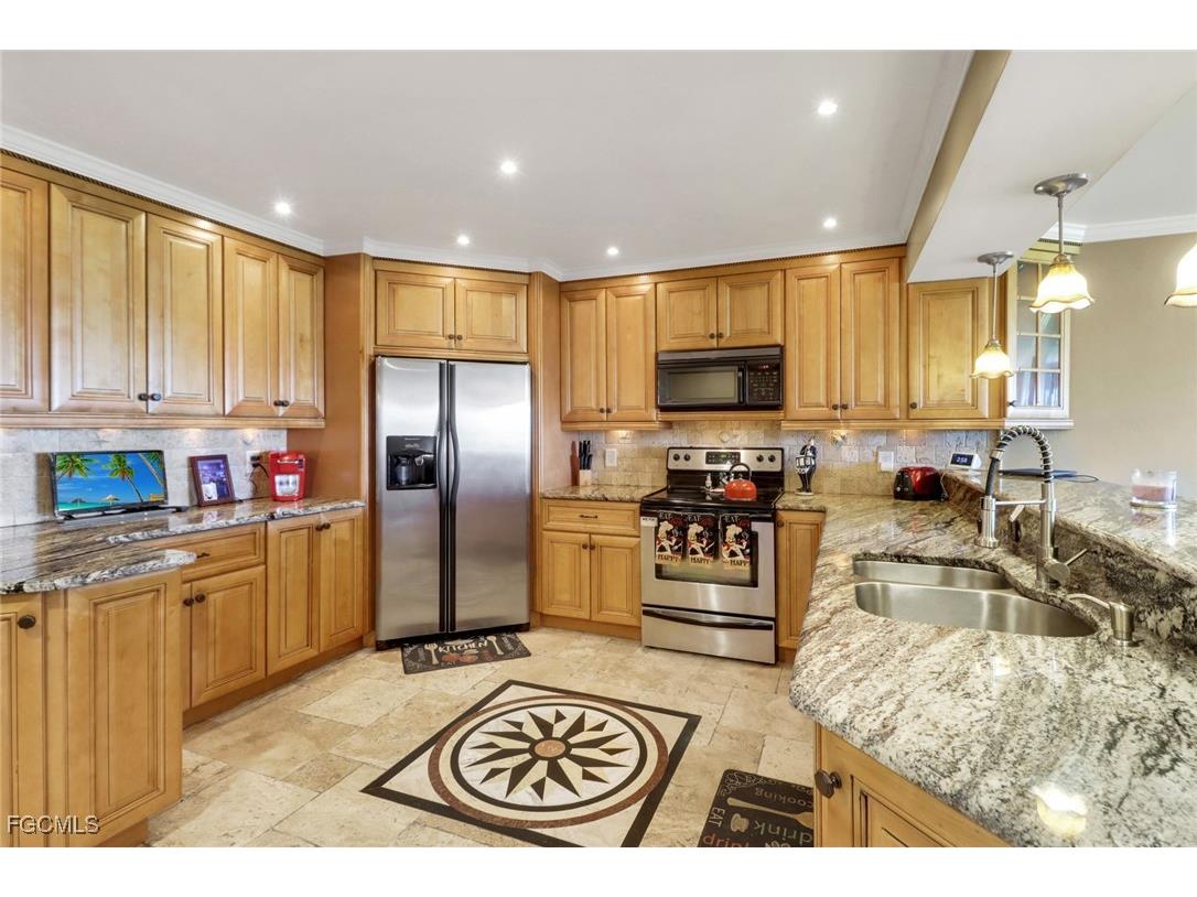 9431 Sunset Harbor Lane #113 Fort Myers FL 33919 2025004068 image3