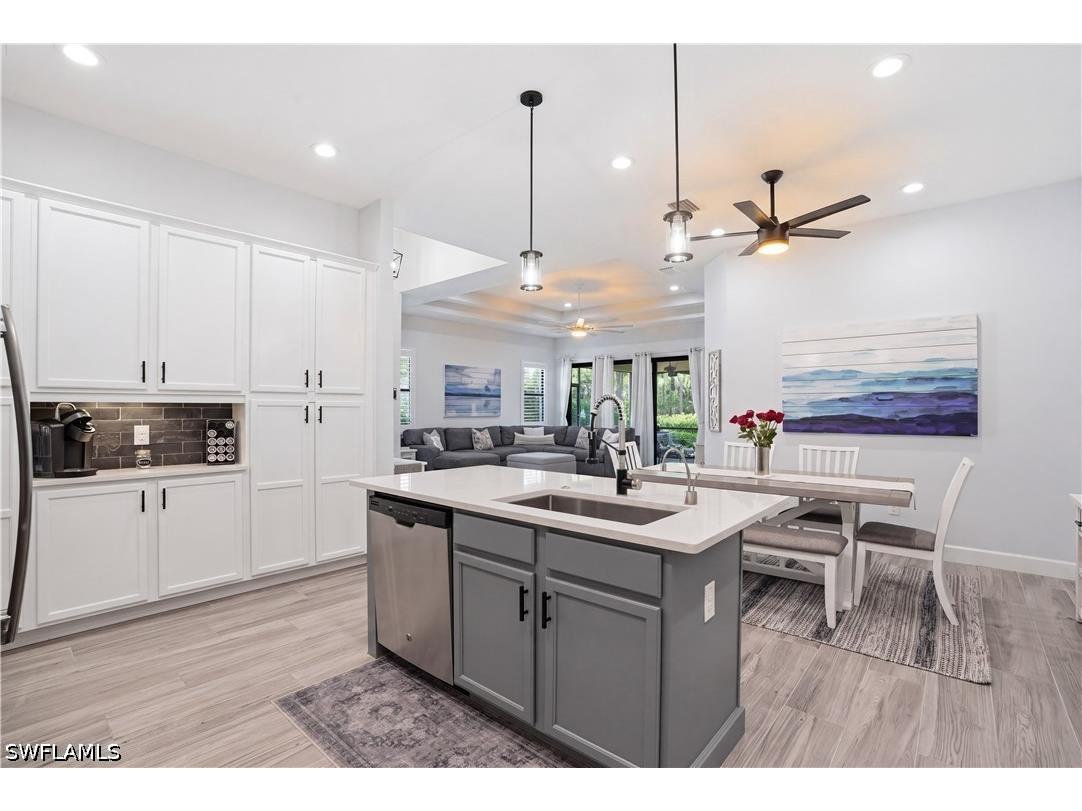 9435 Isla Bella Circle Bonita Springs FL 34135 226020196 image3