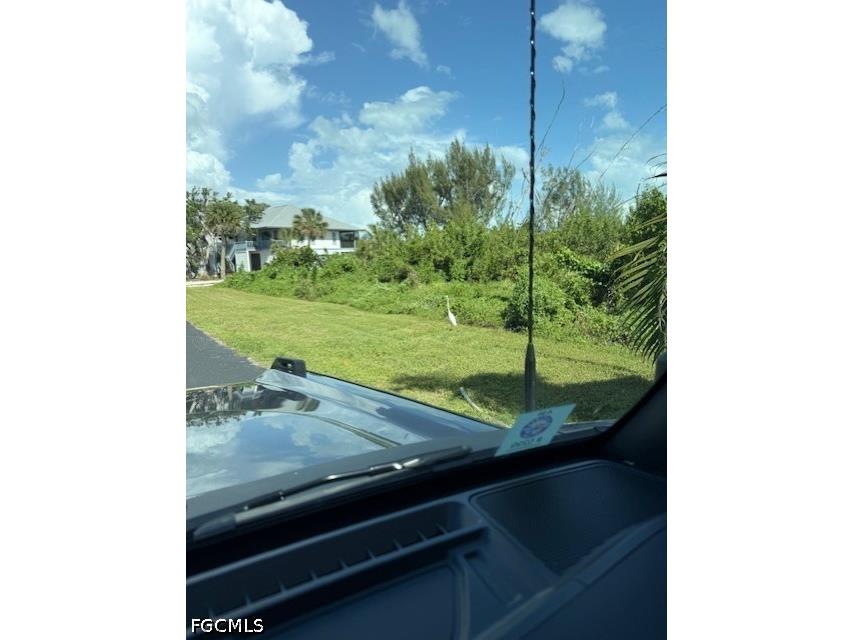 9436 Beverly Lane Sanibel FL 33957 2026018591 image2