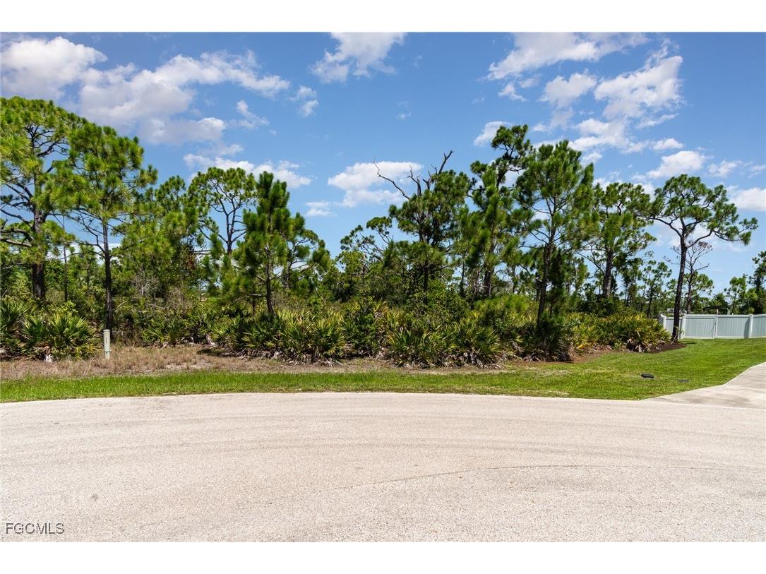 9437 Treasure Lake Court Saint James City FL 33956 2025011910 image15