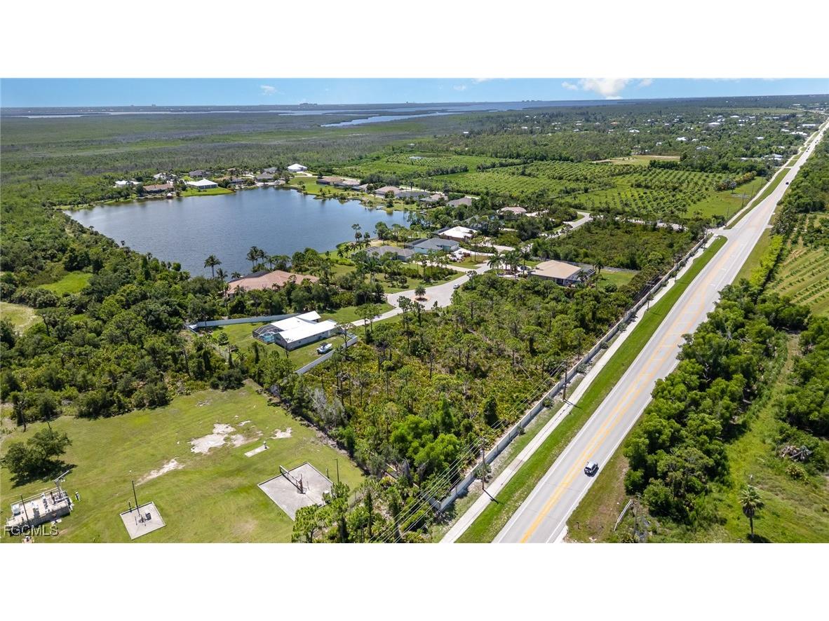 9437 Treasure Lake Court Saint James City FL 33956 2025011910 image5