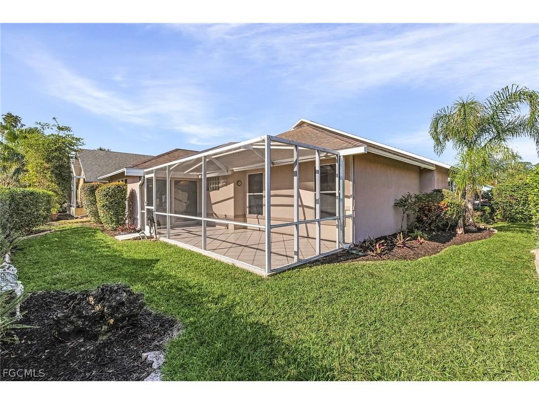 9439 Palm Island Circle North Fort Myers FL 33903 2026010513 image1