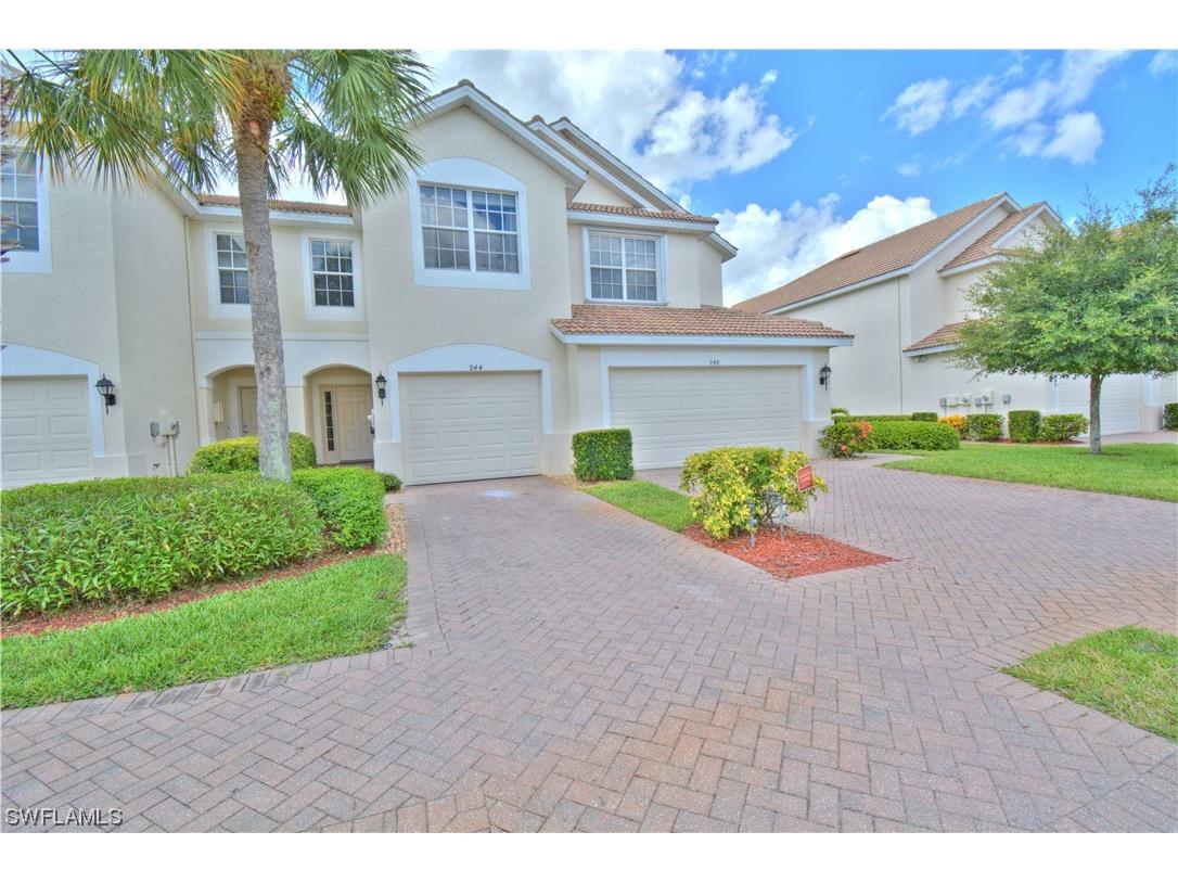 944 Hampton Circle #84 Naples FL 34105 223027652 image1