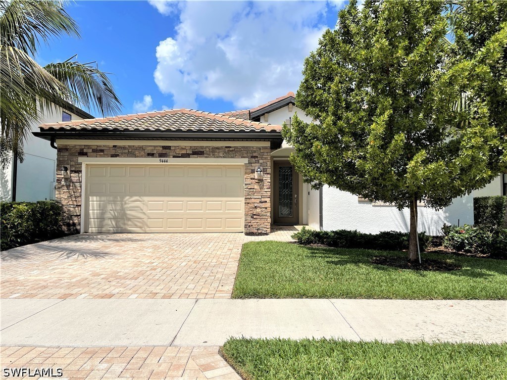 9444 Glenforest Drive Naples FL 34120 226021787 image1