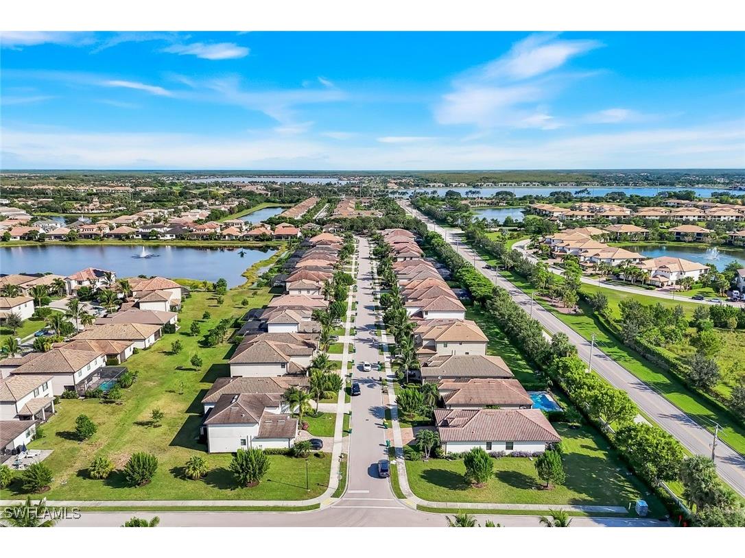 9445 Glenforest Drive Naples FL 34120 225072378 image1