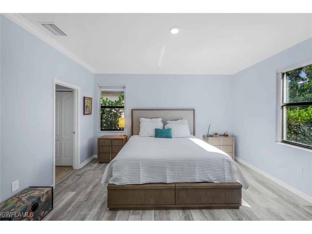 9445 Glenforest Drive Naples FL 34120 225072378 image19