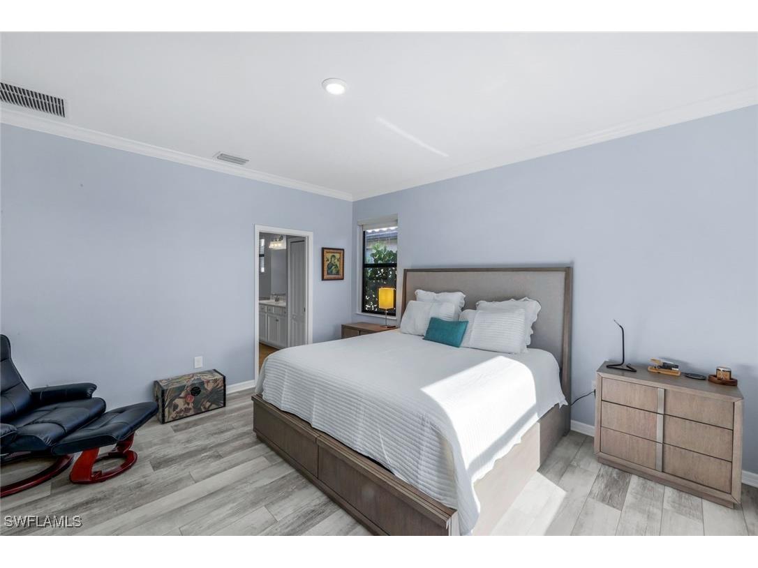 9445 Glenforest Drive Naples FL 34120 225072378 image21