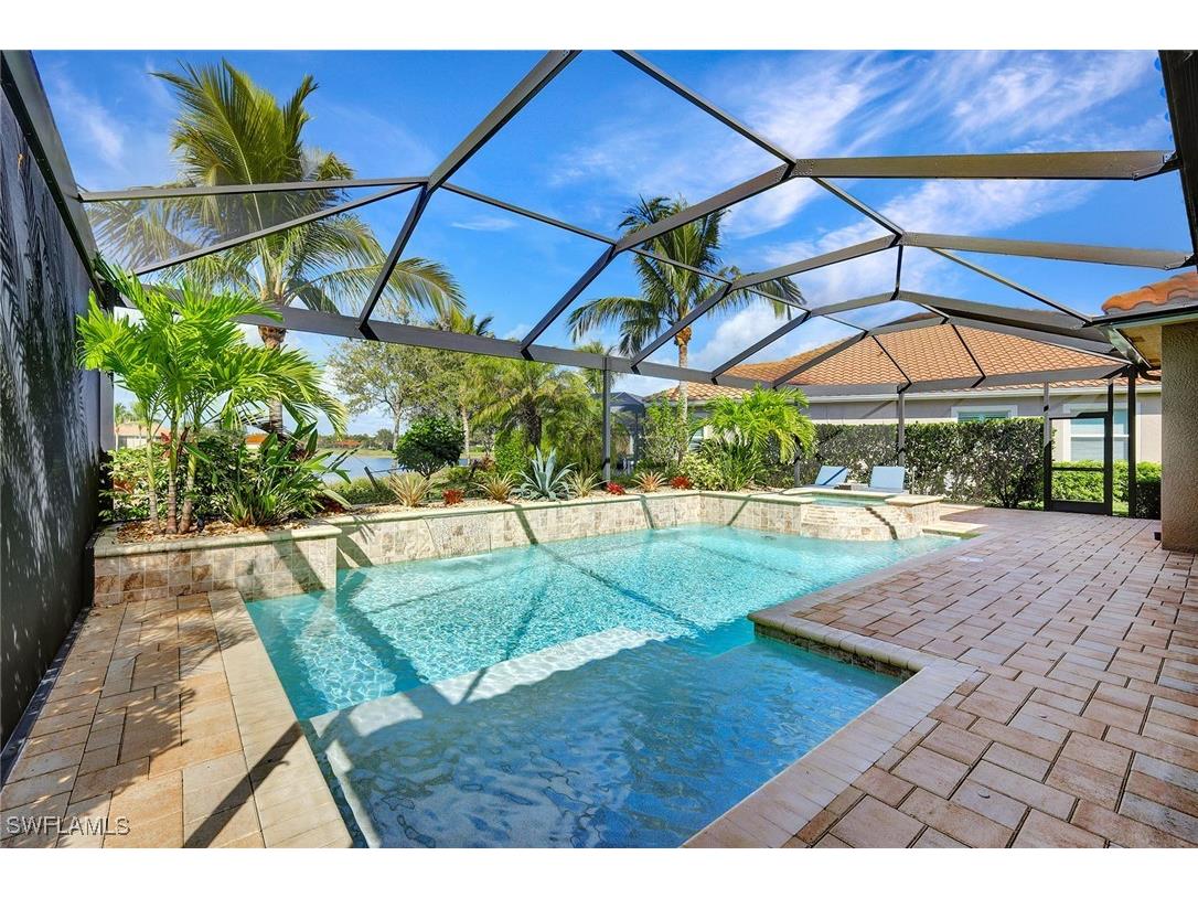 9449 Lagomar Court Naples FL 34114 224086511 image1