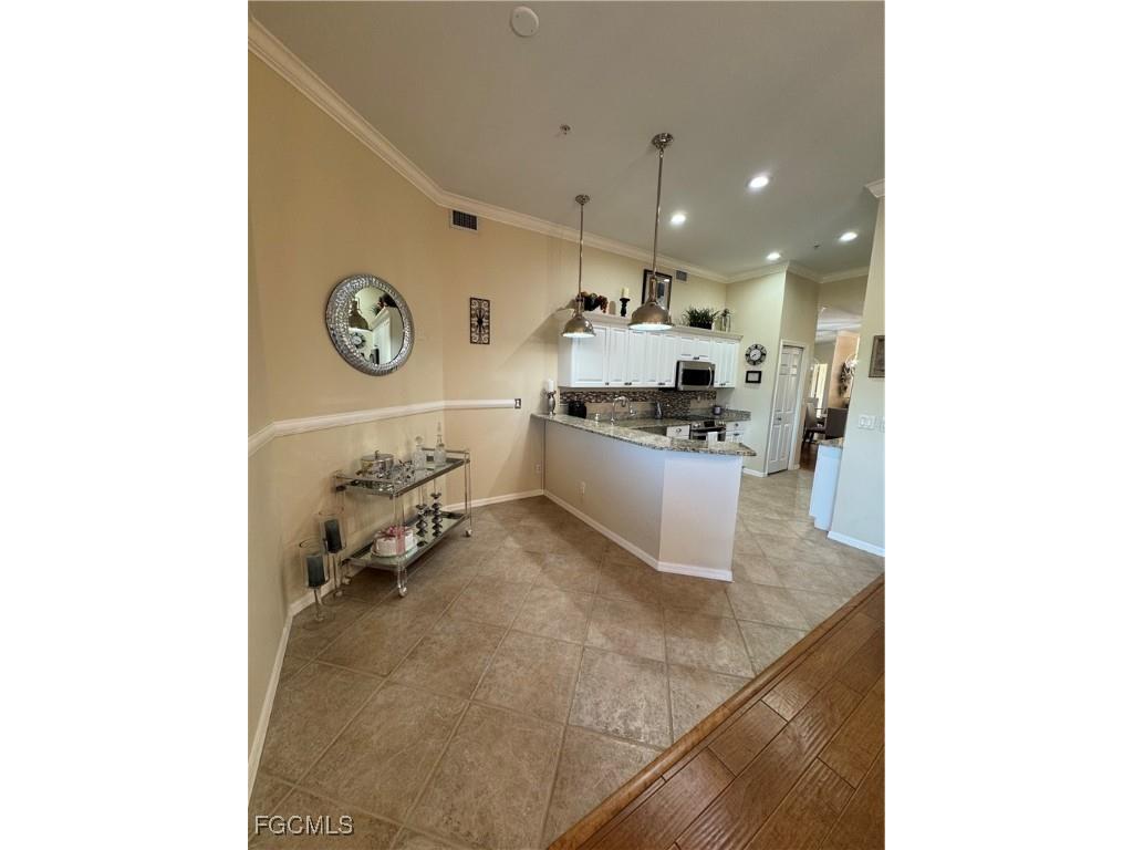 945 Eastham Way #H202 Naples FL 34104 2025010278 image13