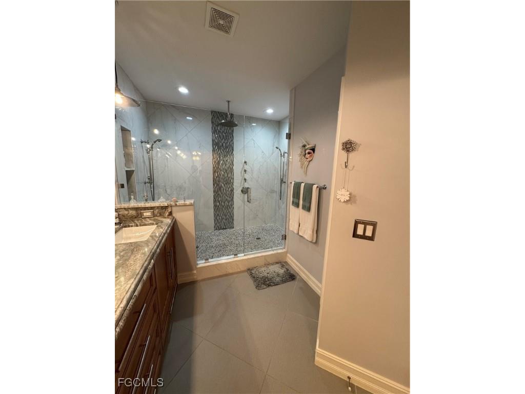 945 Eastham Way #H202 Naples FL 34104 2025010278 image23