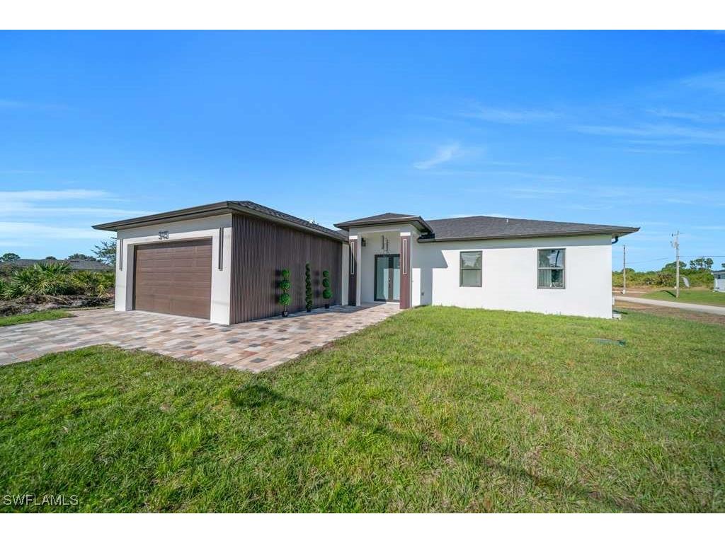 945 Gregory Street E Lehigh Acres FL 33974 226002931 image4