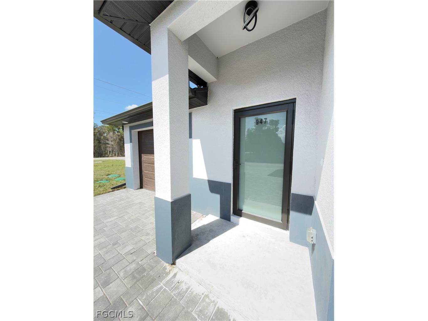 945 Homestead Road S Lehigh Acres FL 33974 2026012954 image3