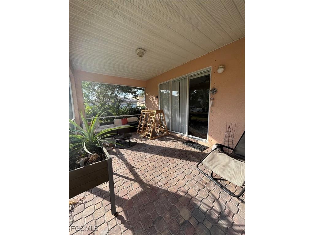 9450 Silver Pine Loop Fort Myers FL 33967 2025018888 image6