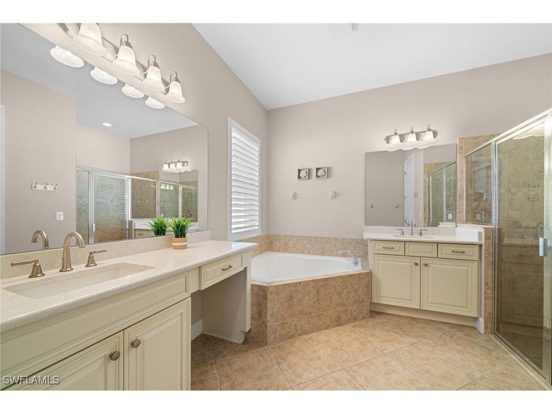 9451 Quarry Drive Naples FL 34120 225048484 image16