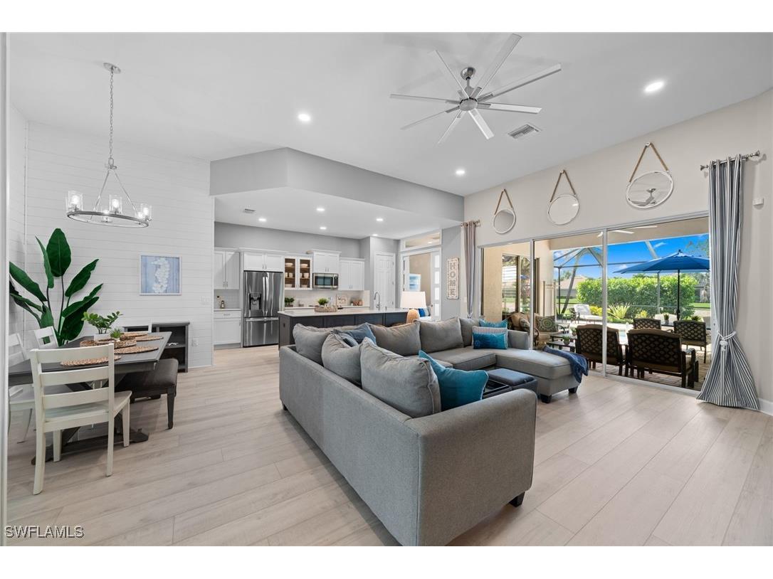 9451 Quarry Drive Naples FL 34120 225048484 image3