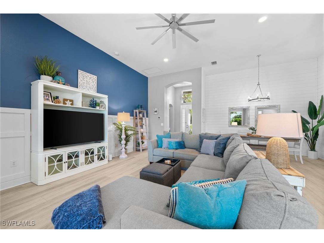 9451 Quarry Drive Naples FL 34120 225048484 image4