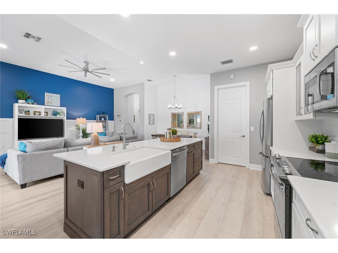 9451 Quarry Drive Naples FL 34120 225048484 image9