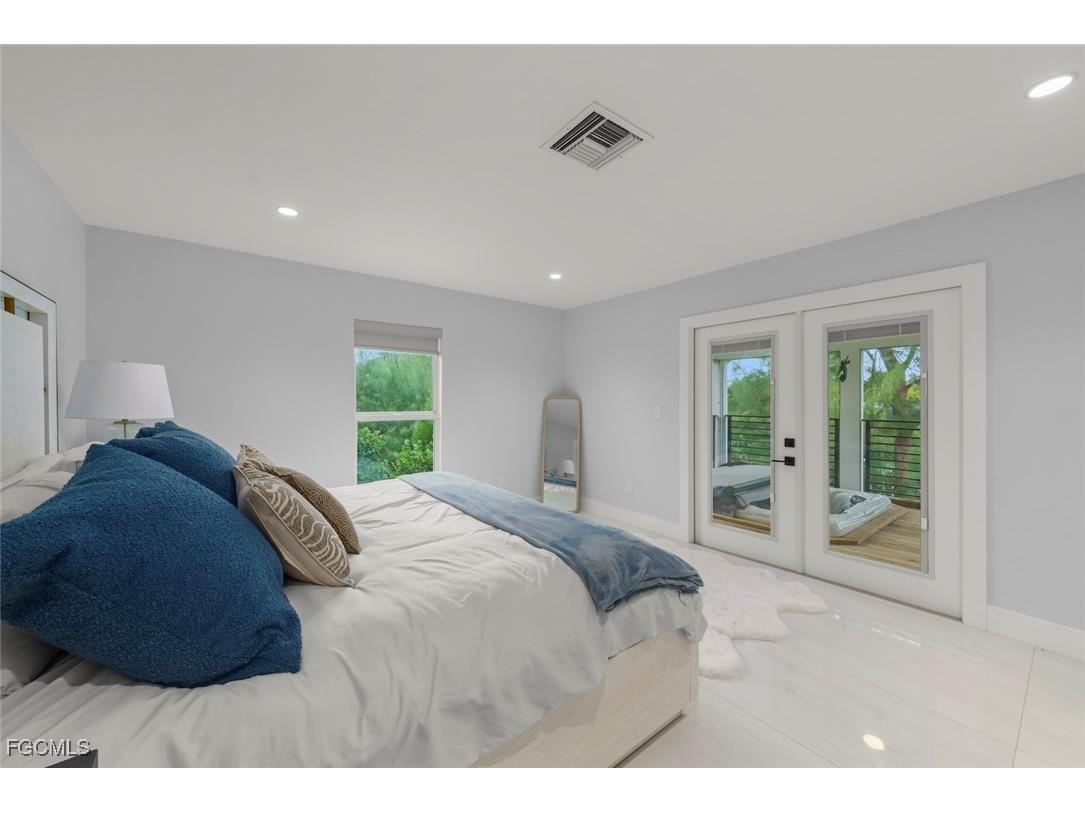 9455 Coventry Court Sanibel FL 33957 2025024054 image14