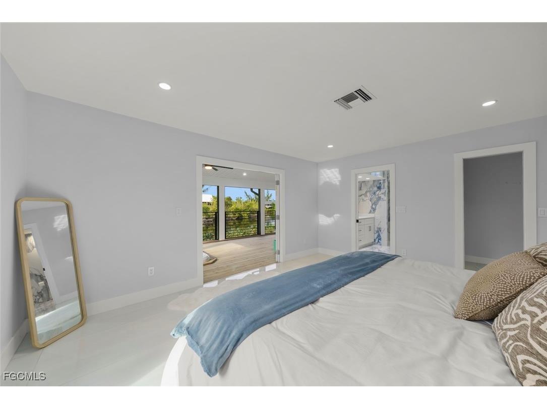 9455 Coventry Court Sanibel FL 33957 2025024054 image16