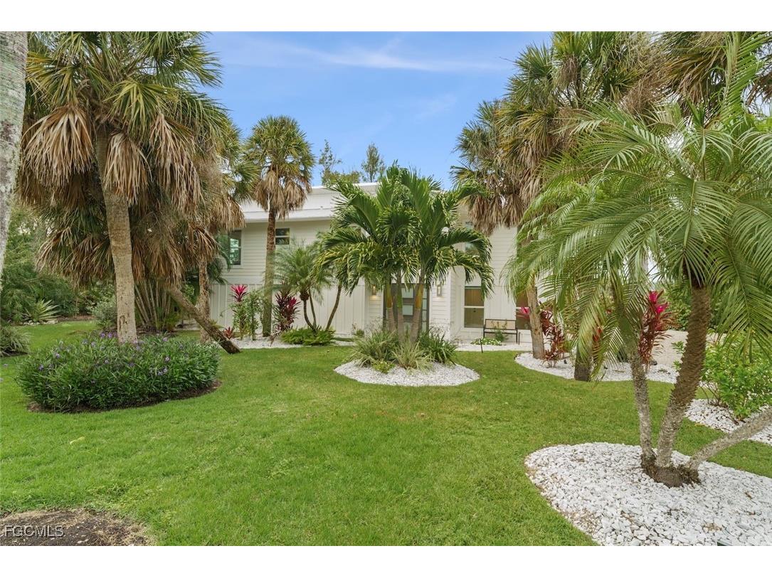 9455 Coventry Court Sanibel FL 33957 2025024054 image42